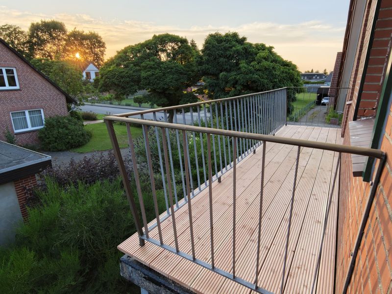 Helle 4,5-Zimmer Wohnung mit Balkon in ruhiger Lage